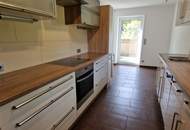 14979 Haushälfte mit Terrasse!