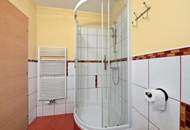 IMPOSANTER LANDSITZ FÜR HOHE ANSPRÜCHE! GROßZÜGIGE WOHN-UND NUTZFLÄCHEN SOWIE ÜBER 5000 m2 LAND