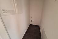 Moderne und helle zwei Zimmer Wohnung bei Bahnhof Hetzendorf