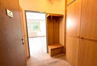 Charmante 1-Zimmer-Wohnung mit separater Küche und Blick auf den grünen Innenhof in Hollabrunn