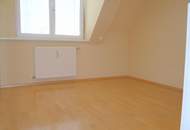 Helles 3-Zimmer-Penthouse mit Balkon im Linzer Zentrum - verfügbar ab Oktober 2026