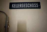 Helle 3-Zimmer Wohnung mit optimalem Grundriss, separater Küche und Kellerabteil - sanierungsbedürftig - Nähe Türkenschanzpark