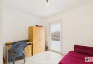 Einzugsbereites Haus mit großer Garage und großem Grundstück