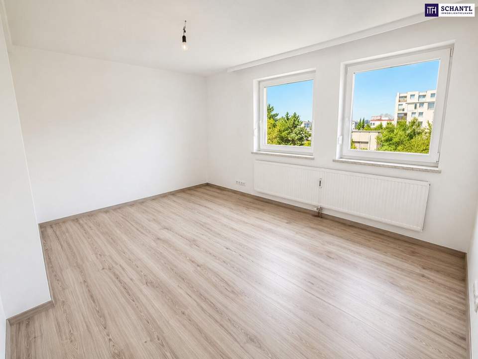 Großzügige 3 bis 4-Zimmer-Wohnung mit Kamin, sonniger Loggia und Stellplatz