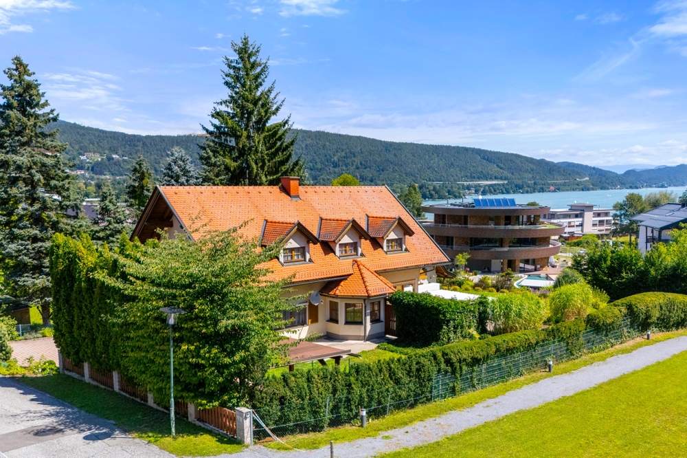 Großzügiges Wohnhaus in wunderbarer Lage