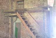 Großzügiges Bauernhaus mit 2 Stadeln, Kammern und Stallungen