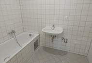 "PROVISIONSFREI" Helle und ruhige Garten-/Terrassenwohnung mit Tiefgaragenplatz