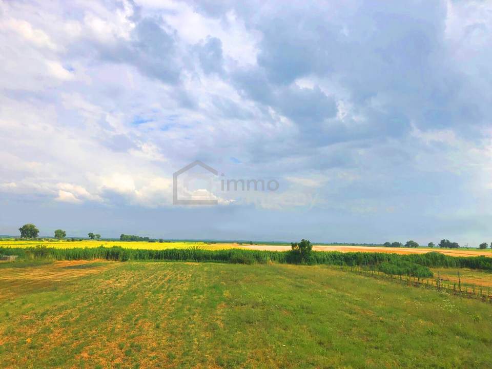 Ertragreiche landwirtschaftliche Nutzfläche, biologische Landwirtschaft