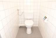 Tolle 2 Zimmer DG Wohnung - zwischen Quellenstraße und Gudrunstraße