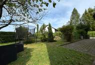 Vielseitiges Haus mit zwei Einheiten, guter Anbindung und eigenem Pool