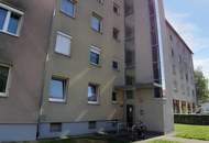Geld sparen und den Sommer auf Balkonien genießen! Umfassende Sanierungsarbeiten versprechen einen traumhaften Rückzugsort zum Wohlfühlen: geräumiges Wohnzimmer mit Zugang zum sonnigen Balkon, modernes Badezimmer und praktischer Abstellraum!