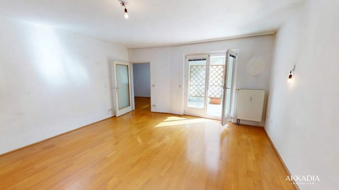 Großzügige 3-Zimmer-Wohnung mit 4-Zimmer-Potenzial direkt bei der U4
