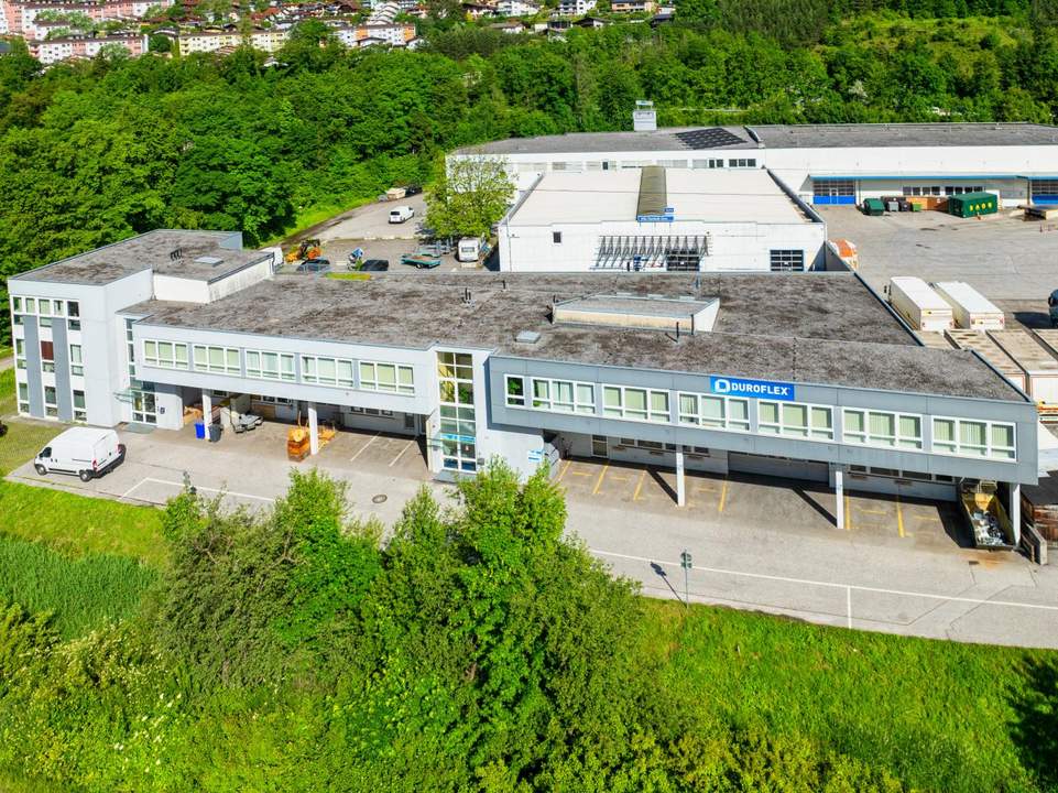 Attraktive Gewerbeimmobilie für Anleger und Eigennutzer in unmittelbarer Nähe zur Autobahnanschlussstelle Schwaz zu kaufen