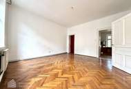 Helle Wohnung mit Balkon auf ganzer Etage zzgl. Rohdachboden, Nähe Einsiedlerpark