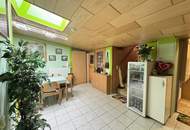 "Besonderes Ein-/Zweifamilienhaus mit Werkstatt und Weinkeller in Loidesthal"