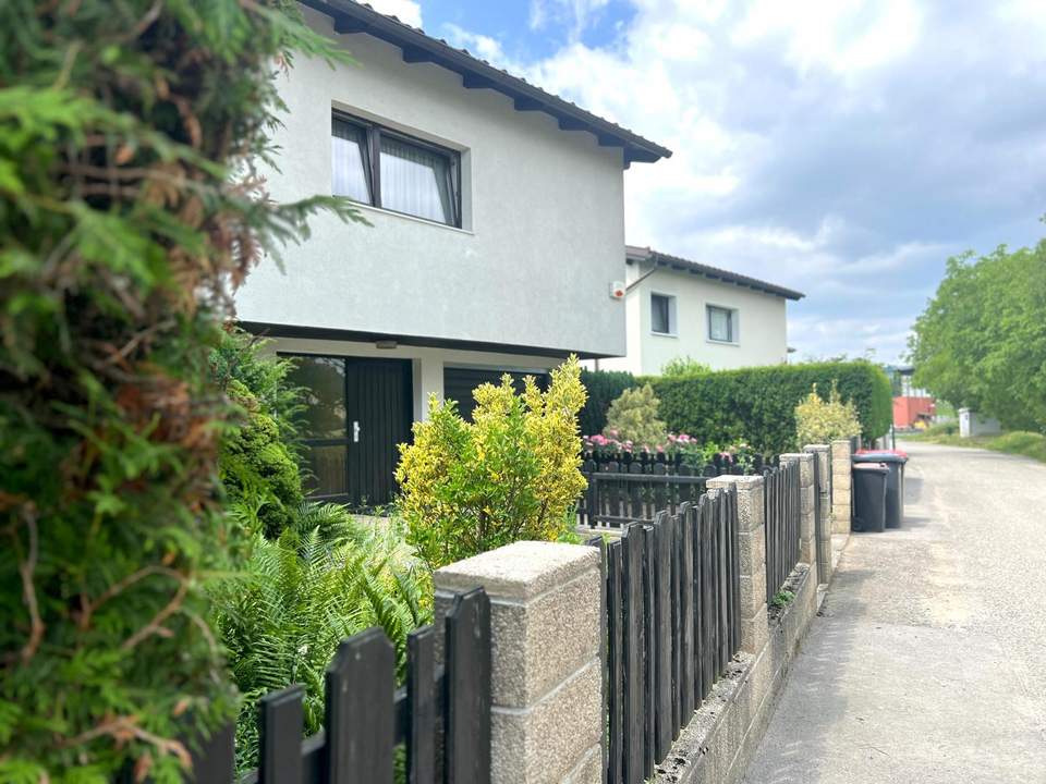 !! Neuer Preis !!- Charmantes Haus mit Galerie und viel Potenzial in Sieghartskirchen!