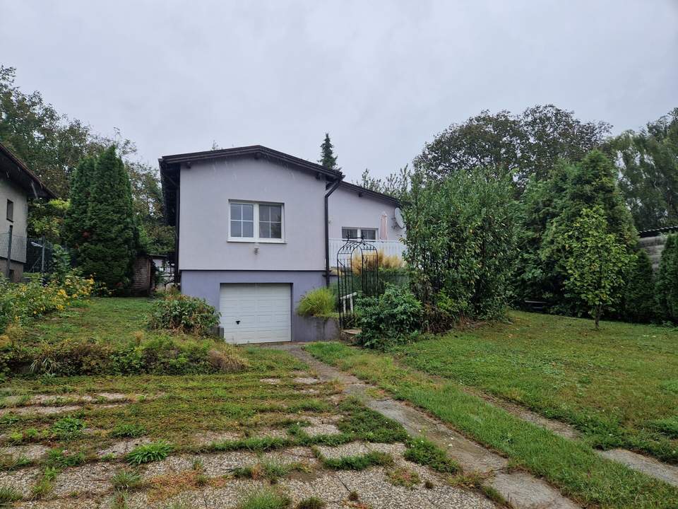 LIEBEVOLL SANIERTER BUNGALOW IN BEGEHRTER WOHNLAGE SAMT HOHER LEBENSQUALITÄT UND GUTER VERKEHRSANBINDUNG