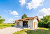 Exklusives Pferdeanwesen nahe Wien – Villa, Reitviereck mit Flutlichtanlage, eingezäunte Koppeln, zweites Wohnhaus und über 25.000 m² Eigengrund