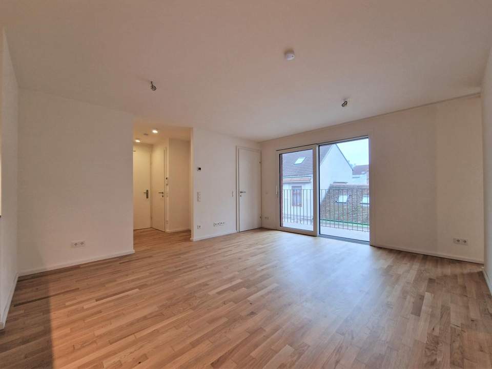 Top-City-Lage mit großem SÜD-Balkon - nähe Bahnhof Meidling!