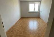 Sehr einladende, großzügige 2-Raum-Wohnung mit Loggia! Im Stadtteil Niedernhart/Spallerhof direkt neben dem Vital- und Einkaufszentrum Muldenstraße!