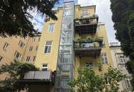 1080! Perfekt geschnittene 4-Zimmer-DG-Wohnung mit 2 Terrassen im Herzen des 8. Bezirks!