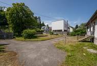 Innen sanierter, unterkellerter Bungalow mit 5 Zimmern und 1531 m² Grundstück in zentraler Lage!