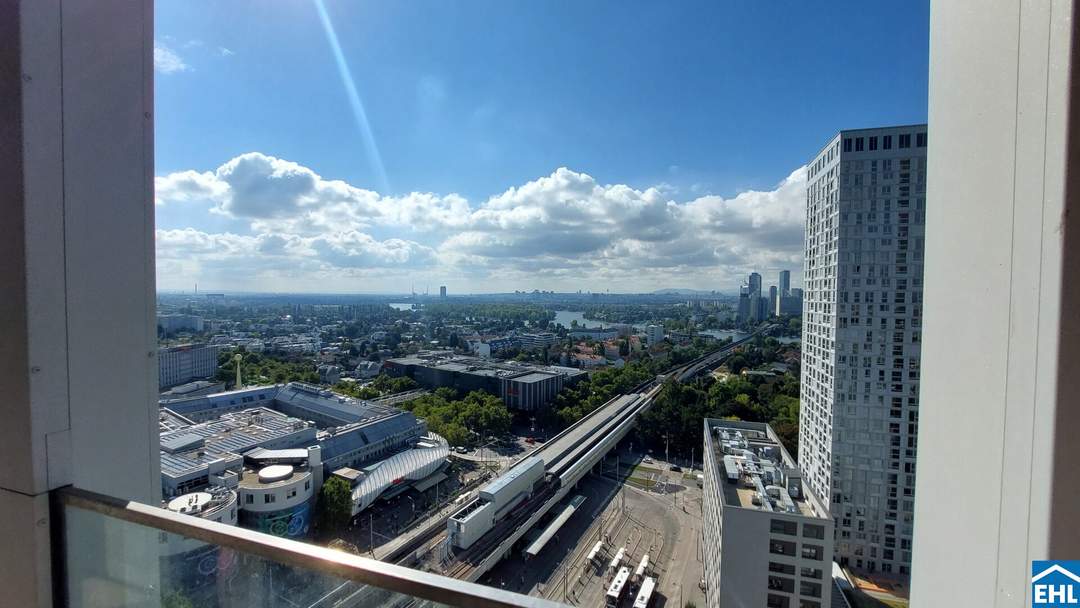 Modernes Wohnen mit Pool & Sauna – TOWER HOMES