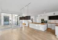 Exklusive Villa mit Möglichkeit für Praxis oder Office in absoluter Ruhelage am Waldrand mit Pool! Nähe Wien