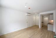 Erstbezug nach Sanierung: Schöne 2 Zimmer-Wohnung mit separater Küche