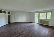 schön, geräumig, unbefristet und mit Balkon!