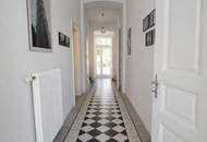 "UNDERCOVER - JUWEL!"