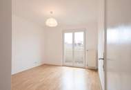 Lichtdurchflutete 3-Zimmer-Wohnung mit zwei Terrassen und Retro-Charme