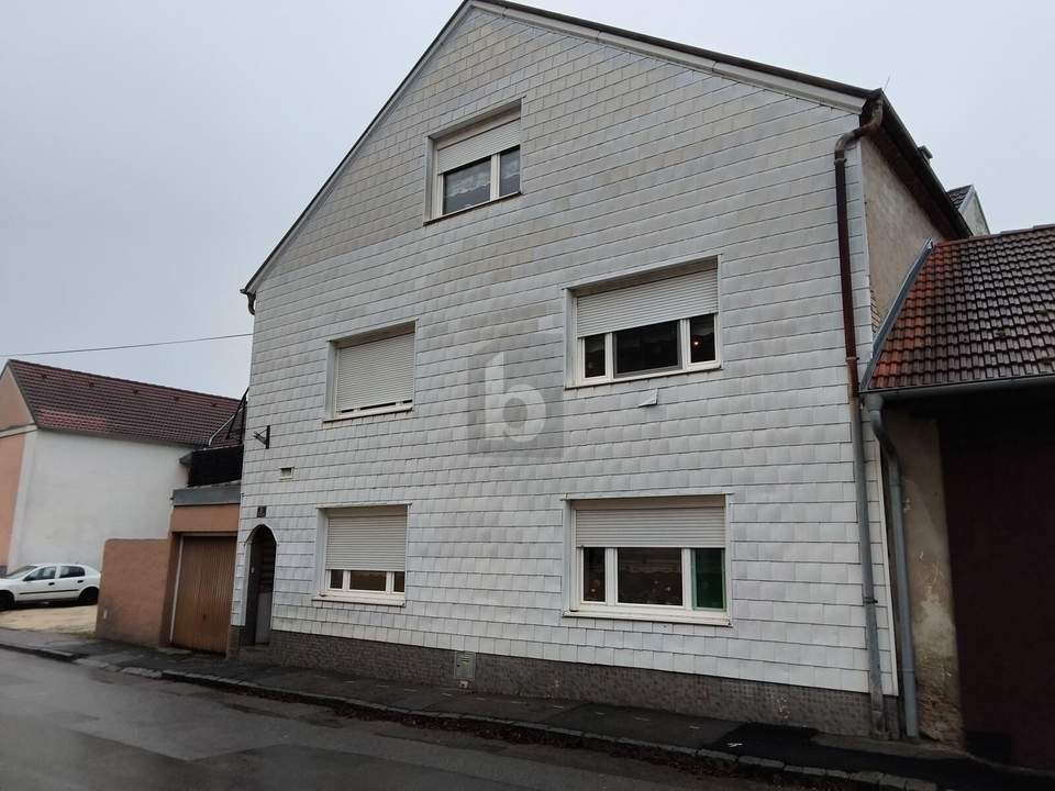 CHARMANT MIT INNENHOF & BALKON ? SOFORT BEZIEHBAR!