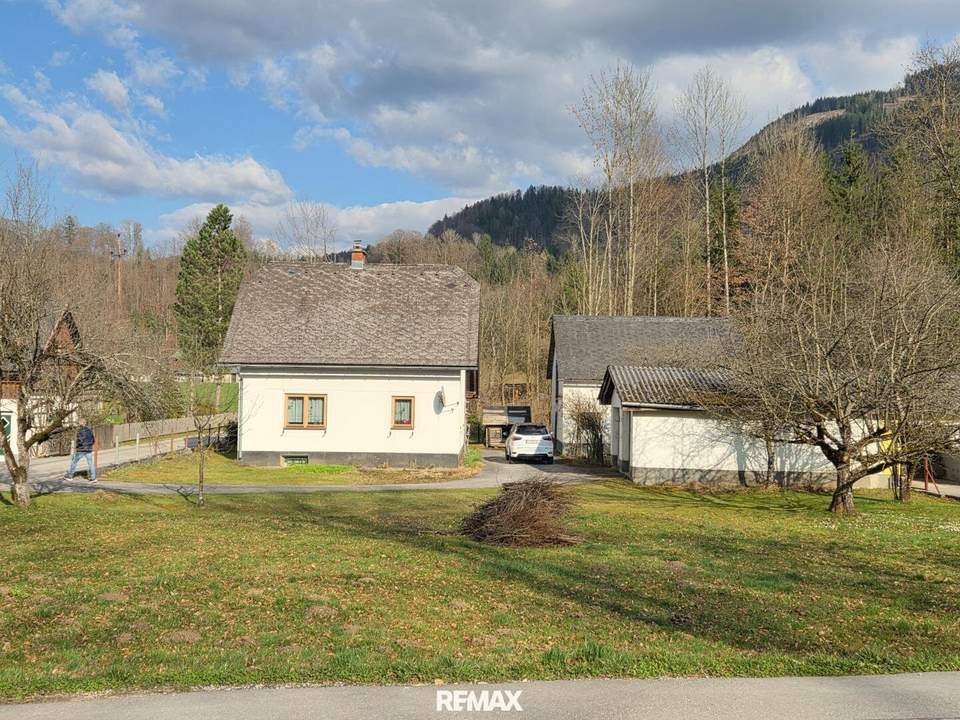 KAUFANBOT LIEGT VOR!!! Ein nettes kleines Haus mit großzügigem Grund in sonniger Lage im Ortsteil von Mooslandl!