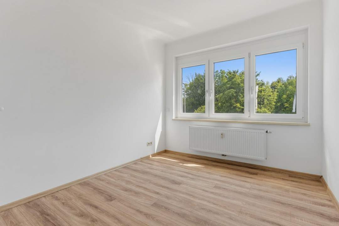 Stadtnah wohnen mit modernem Wohnkomfort – Sanierte 3-Zimmer-Wohnung mit Balkon