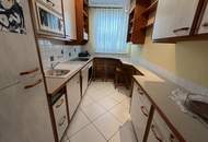 3-Zimmer Wohnung mit Loggia, Tiefgaragenplatz und Kellerabteil! Nähe Stadtzentrum und Bahnhof!