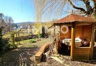 Raumwunder: Sonniges Zweifamilienhaus mit Traumaussicht in ruhiger Lage