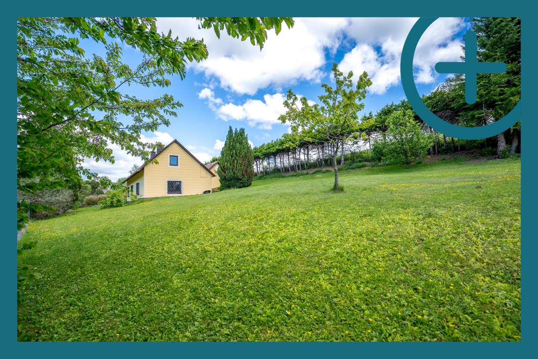 TRAUMGRUNDSTÜCK: Ruhig gelegenes Einfamilienhaus mit 1185m² Garten
