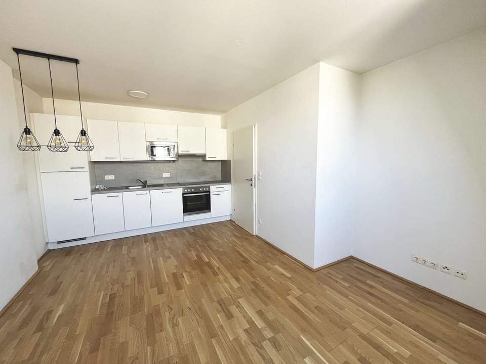 Unbefristet - 2-Zimmer-Dachgeschosswohnung - Nähe U3 Johnstraße