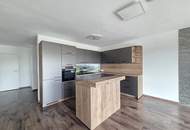 Helle Mietwohnung im 1.OG in absoluter Ruhelage mit Freisicht samt Ostbalkon, Loggia, Carport mit Abstellraum und ein Parkplatz.