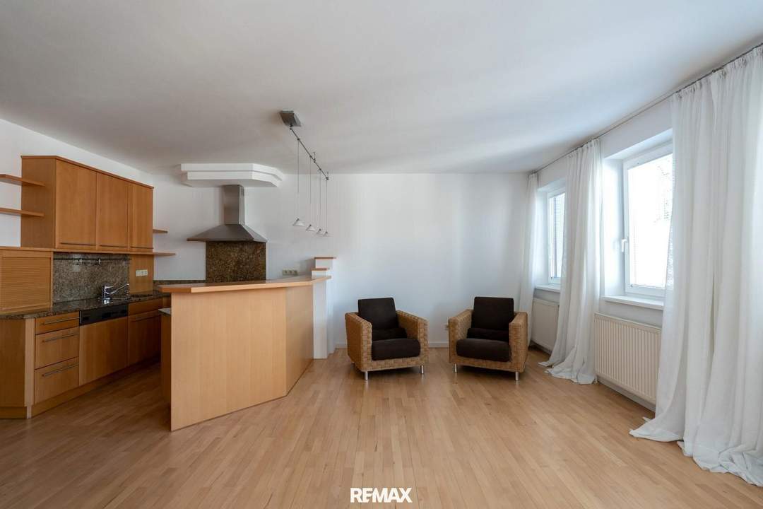 "3 ODER 4 ZIMMER – UND LOGGIA DAZU"