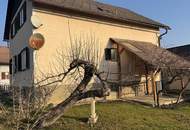 Ein Zuhause voller Möglichkeiten: Einfamilienhaus mit Nebengebäude und Doppelgarage - bereit für Ihre Ideen