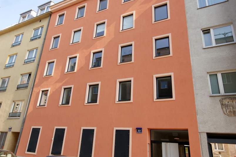 Hauffgasse 23 - Stapelparkplatz bis Autohöhe 1,5m oder Einzelparker € 120 - Einfahrt Hausrückseite, Kleinobjekte-miete, 128,60,€, 1110 Wien 11., Simmering