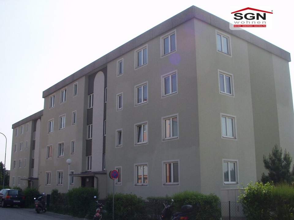 Schöne 2 Zimmerwohnung mit Loggia