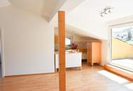 Sonnige 4 Zi-Dachgeschosswohnung mit Terrasse und Balkon!