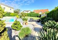 PALMEN, POOL und BARBEQUE