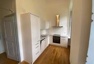 Herrschaftliches Wohnen im Schloss 3 Zimmer Wohnung 155 m²
