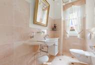 Exklusives Pferdeanwesen nahe Wien – Villa, Reitviereck mit Flutlichtanlage, eingezäunte Koppeln, zweites Wohnhaus und über 25.000 m² Eigengrund