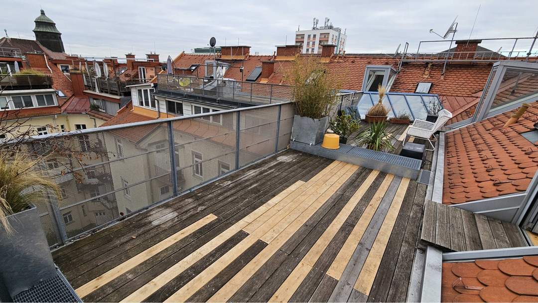 Zentrum: Dachterrasse und Balkon, hell, gemütlich, gepflegt, Lift