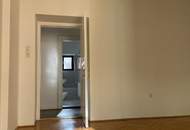 ++ PERFEKTE WG-WOHNUNG ++ 3-Zimmer mit Extraküche und 2 Balkonen nahe Murradweg